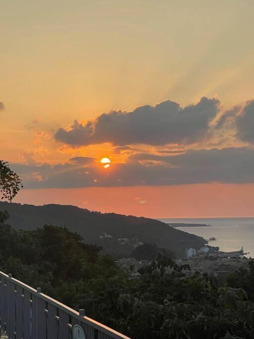 Pyramid Point Manor Villa โอโชรีโอส ภายนอก รูปภาพ
