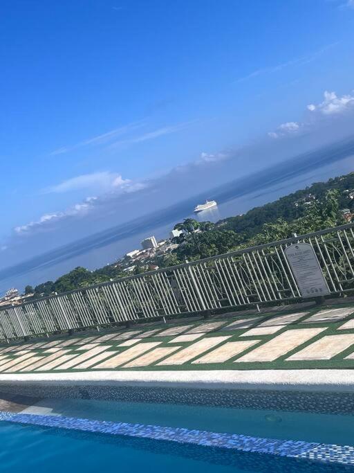 Pyramid Point Manor Villa โอโชรีโอส ภายนอก รูปภาพ