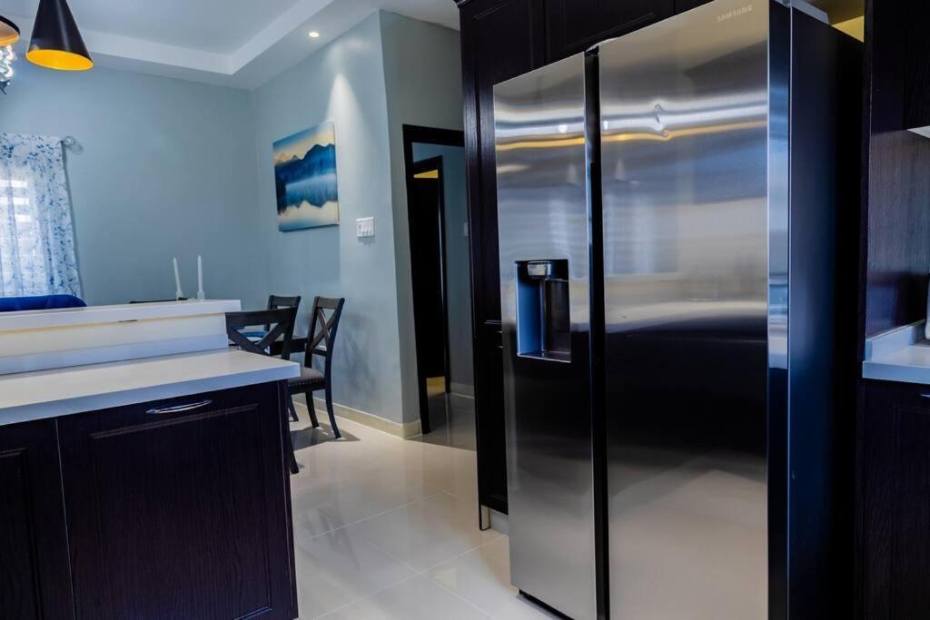 Pyramid Point Manor Villa โอโชรีโอส ภายนอก รูปภาพ